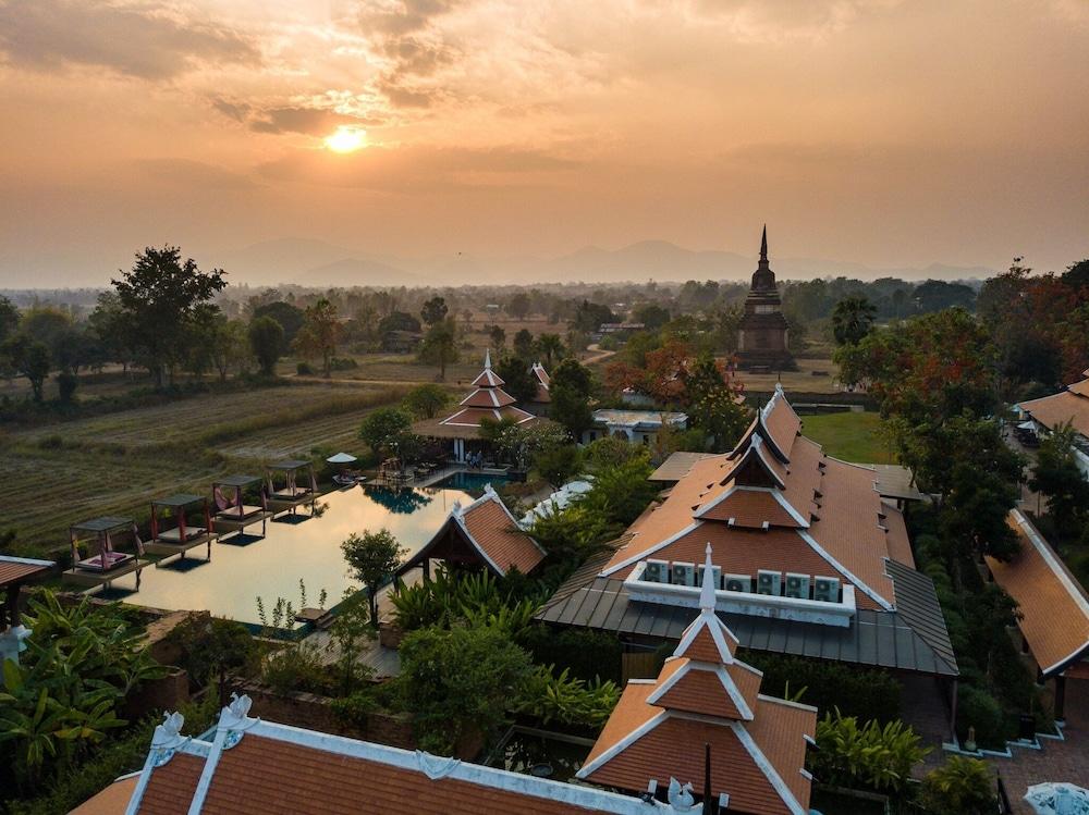 Sriwilai Sukhothai Hotel Exterior photo