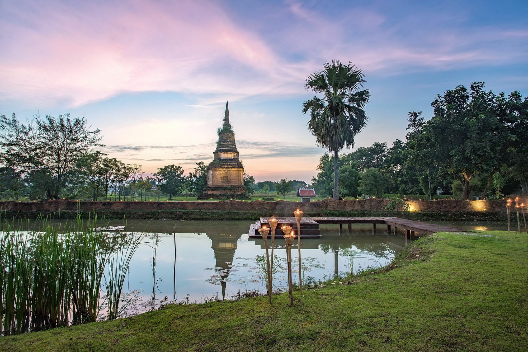 Sriwilai Sukhothai Hotel Exterior photo